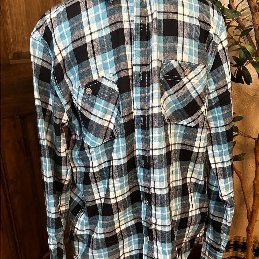 Mens Plaid Flannel Shirt M, long sleeve button down by Weatherproof Vintage